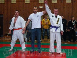 Győzelem a kihívásos Combat Grappling küzdelemben