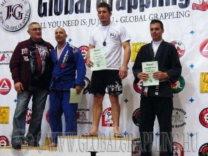 Gi Grappling Felnőtt Férfi 95 kg. dobogója