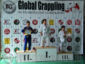 Gi Grappling Gyermek1 Fiú 40+ kg. dobogója