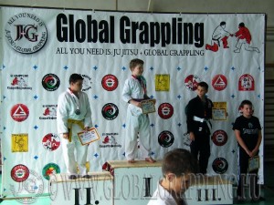 Gi Grappling Gyermek2 Fiú 55 kg. dobogója