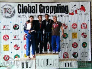 Gi Grappling Felnőtt Férfi 95 kg. dobogója