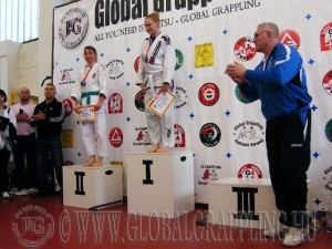 A Gi Grappling Felnőtt Női 64 kg. kategória dobogója