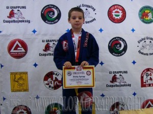 A Gi Grappling Gyermek1 Fiú 30 kg. kategória dobogója