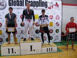 A Gi Grappling Felnőtt Férfi 85 kg. kategória dobogója