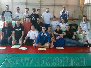 A Koko Fight Club tagjai a környékbeli kempo versenyzőkkel