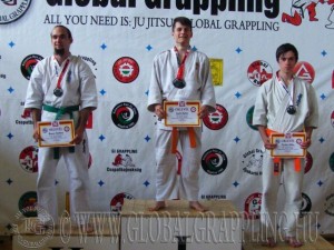 Combat Grappling Felnőtt Férfi 65 kg. dobogója