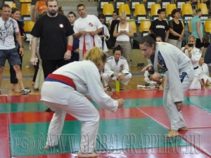 Indul a nők Gi Grappling küzdelme