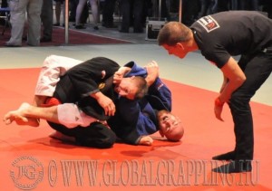 Küzdelem a Gi Grappling 75 kg-os kategóriában