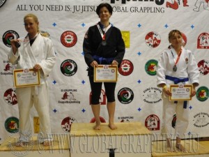 A Gi Grappling Felnőtt Női 65 kg. kategória dobogója