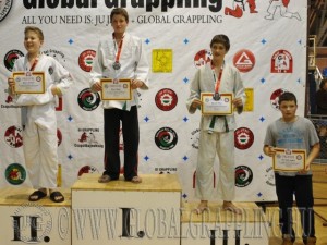 A Gi Grappling Ifjúsági 1 Fiú 55 kg. kategória dobogója