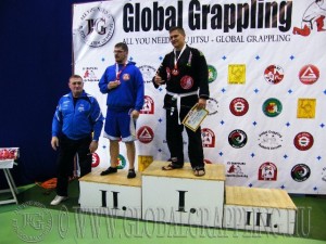 A Gi Grappling Felnőtt Férfi 105 kg. kategória dobogója