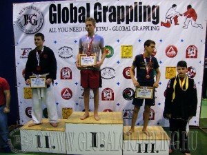 A Gi Grappling Ifjúsági 2 Fiú 65 kg. kategória dobogója