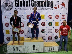 A NoGi Grappling Kezdő Felnőtt Férfi 70 kg. kategória dobogója