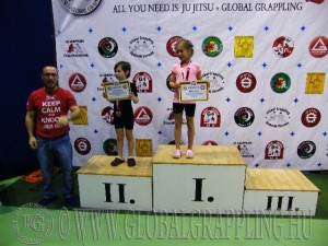A NoGi Grappling Manó Leány 24 kg. kategória dobogója
