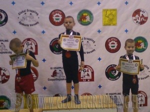 A NoGi Grappling Manó Fiú 27 kg. kategória dobogója