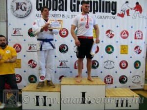 A Gi Grappling Felnőtt Férfi 105 kg kategória dobogója