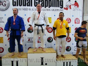 A Gi Grappling Felnőtt Férfi 85 kg kategória dobogója