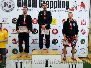 A Gi Grappling Felnőtt Férfi 75 kg kategória dobogója