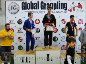A Gi Grappling Ifjúsági 2 Fiú 60 kg kategória dobogója
