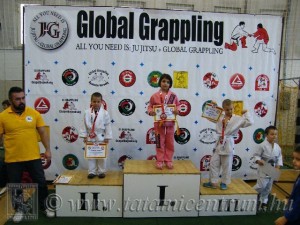 A Gi Grappling Manó Fiú 24 kg kategória dobogója