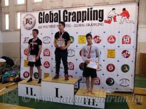 A NoGi Grappling Junior Fiú 65 kg dobogója