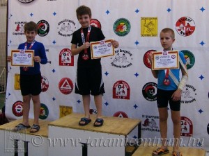 A NoGi Grappling Gyermek 1 Fiú 40 kg kategória dobogója