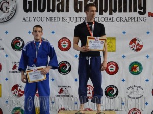 A Gi Kezdő Felnőtt 70 kg dobogója