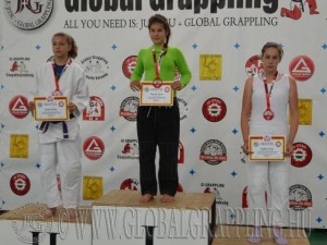 A Gi Ifjúsági1 Leány 55 kg. kategória dobogója