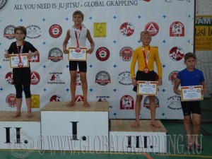 A Gi Gyermek2 Fiú 36 kg. kategória dobogója
