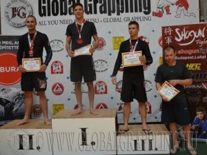 A Gi Grappling Junior Fiú 75 kg kategória dobogója