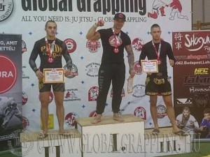 A Kesztyűs Küzdelem Haladó Férfi 85 kg kategória dobogója