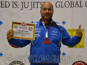A NoGi Grappling Senior 2 Férfi 90 kg kategória dobogója