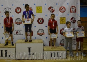 A NoGi Grappling Gyermek 2 Fiú 32 kg kategória dobogója