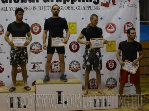 A NoGi Grappling Kezdő Férfi 75 kg kategória dobogója