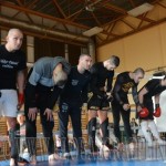 Egy csapatpárbaj a köszönéssel kezdődik