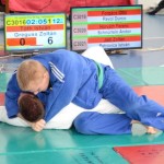Juniorok küzdelme Gi Grappling versenyszámban