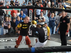 A Kesztyűs Open egyik mérkőzése
