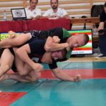Egy látványos pillanat a NoGi Grappling küzdelemben