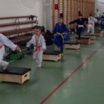 Akadálypálya a gyerkeknek, melynek a végén …