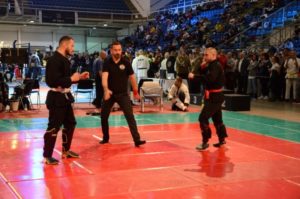 Vancsik Nándor bírónk indítja a Combat Grappling mérkőzést