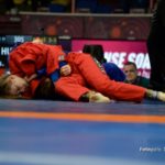 Vörös Seron akcióban, segítője Skáfár Bence